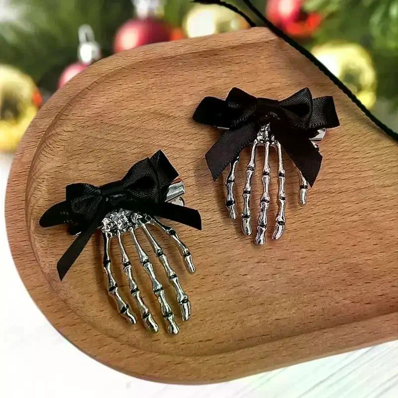 Pince à Cheveux Main Squelette et Rose Noire - Gothique