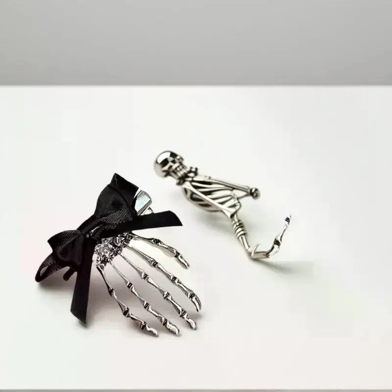 Pince à Cheveux Main Squelette et Rose Noire - Gothique