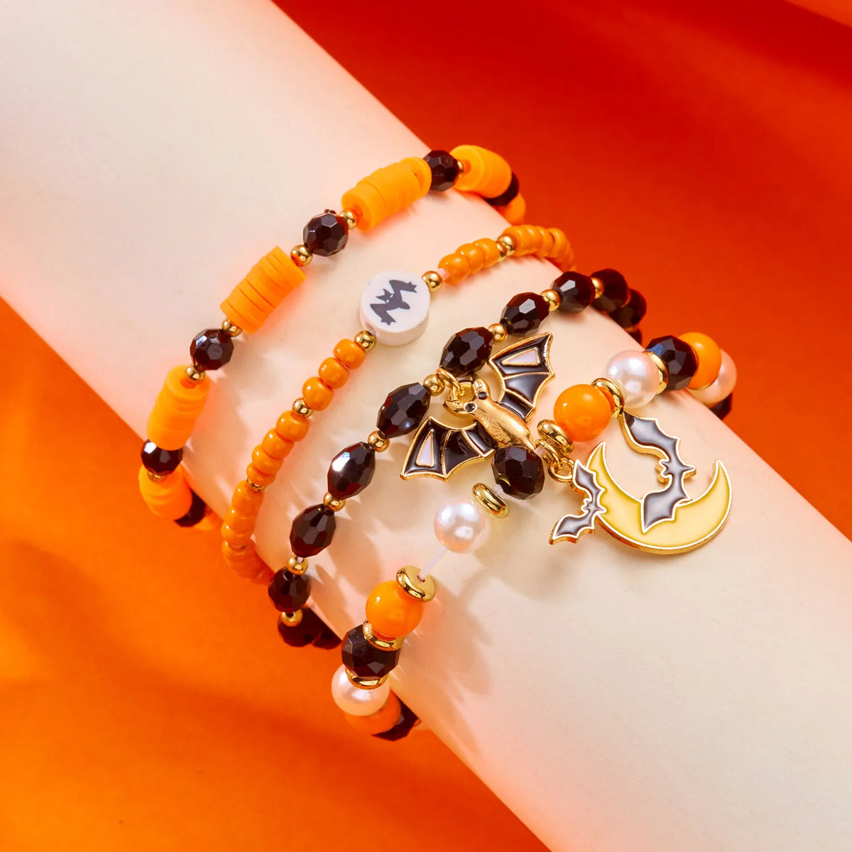 Bracelet gothique Halloween – Crâne, chauve-souris et citrouille
